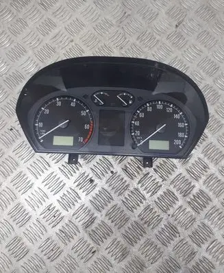 Skoda Fabia Mk1 (6Y) Speedometer (instrument cluster) VD1110080014003 6Y1919860C