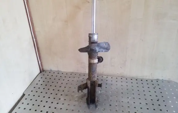 Honda CR-V Front shock absorber/damper 51602SWY