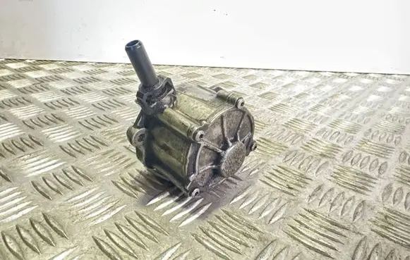 Mercedes-Benz Vito Viano W639 Vacuum pump A6510900005