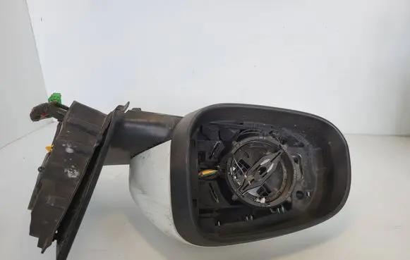Volvo V70 Front door electric wing mirror 31298846
