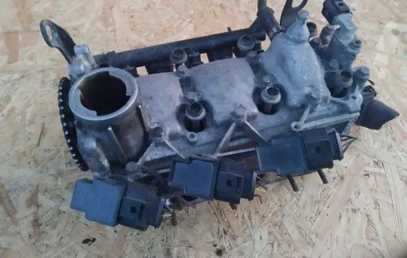 Skoda Fabia Mk1 (6Y) Engine head 