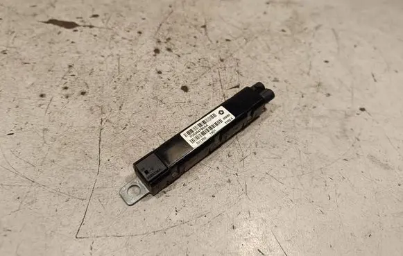 Lancia Thema Aerial antenna amplifier 05064786AA