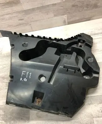 BMW 5 F10 F11 Rear bumper mounting bracket 15857711 7207111