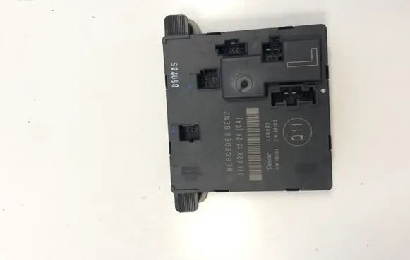 Mercedes-Benz E W211 Door control unit/module 2118201526 356805
