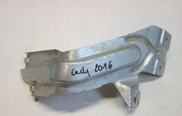 Volkswagen Caddy Fender mounting bracket 2K5821136