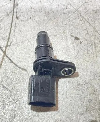 Volkswagen Transporter - Caravelle T5 Crankshaft position sensor 070907601A