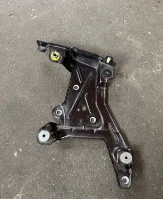 Headlight/headlamp mounting bracket