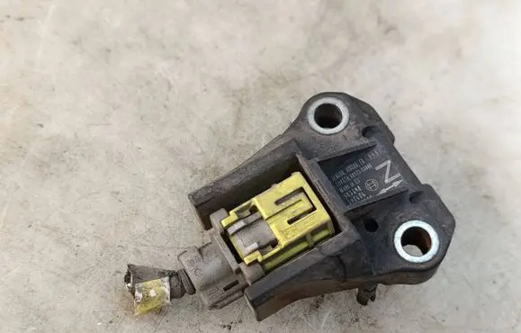Lexus IS 220D-250-350 Airbag deployment crash/impact sensor 8917353040 140606