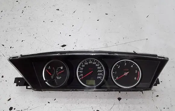 Nissan Primera Speedometer (instrument cluster) AV619