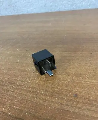 Mercedes-Benz R W251 Other relay A0025421319 E3294