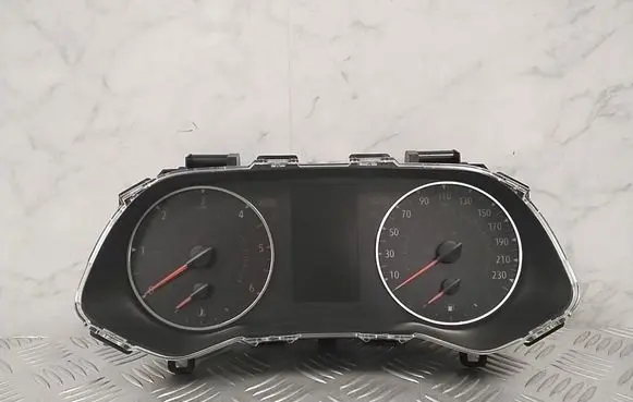 Speedometer (instrument cluster)