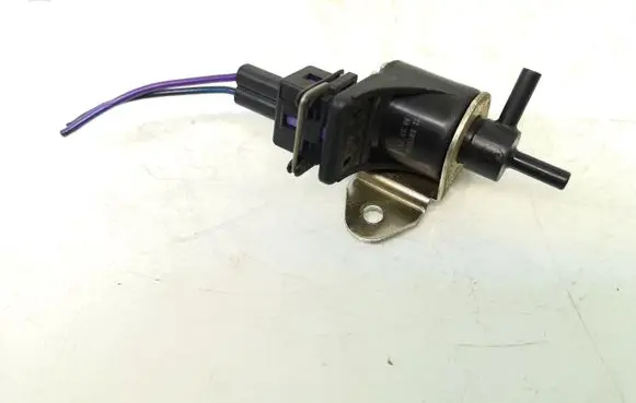 Ford Cougar Vacuum valve 93BW19496AB