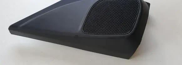 Honda CR-V Front door glass trim molding