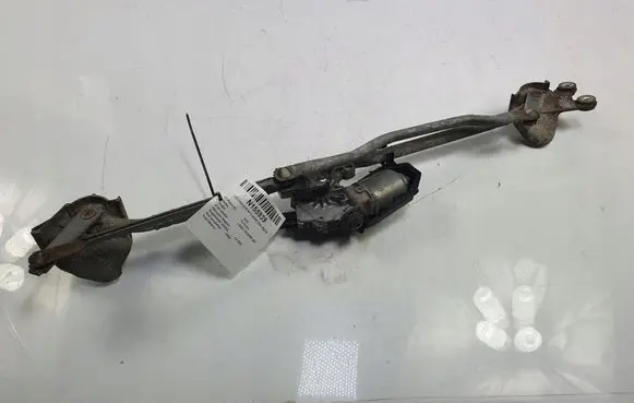 Toyota Land Cruiser (J200) Front wiper linkage 