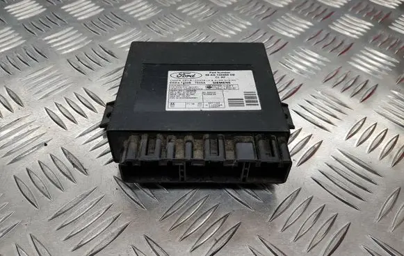 Ford Focus Comfort/convenience module 98AG15K600DB