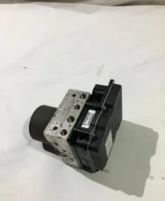 BMW 5 E60 E61 ABS Pump 6775732 6775730