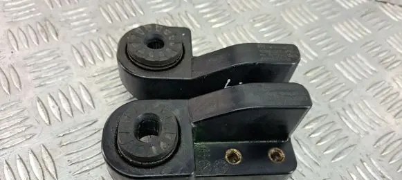 Opel Astra K Radiator mount bracket 13466590