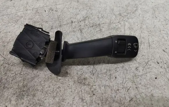 BMW 5 E39 Wiper control stalk 8352013