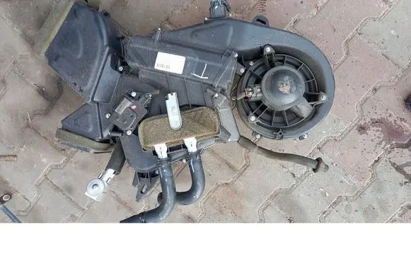Nissan Quest Interior heater climate box assembly 
