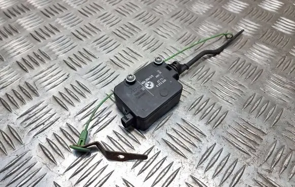 BMW 3 E46 Fuel tank cap lock 40620435