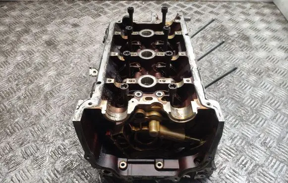Porsche Panamera (970) Engine head 06E103403M 06E063BQ