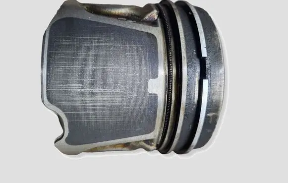 Opel Vivaro Piston M9R