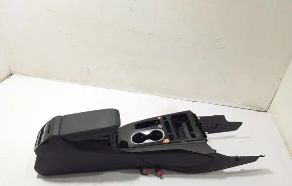 Audi A6 S6 C9 4L Armrest 8B1864241