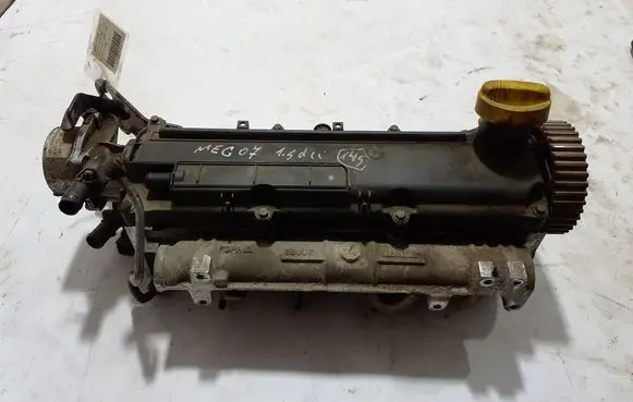 Renault Megane II Engine head 110417781R