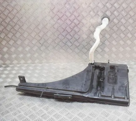 Maserati Quattroporte Windshield washer fluid reservoir/tank 670003455 670001648