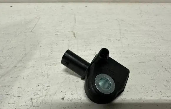 Skoda Octavia Mk3 (5E) Airbag deployment crash/impact sensor 3Q0959351 1404150517