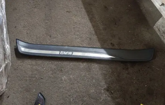 BMW 3 E90 E91 Side skirt front trim 70060279
