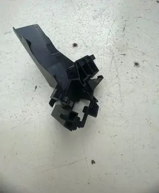 Mercedes-Benz C W205 Front door lock loop/hook striker A2057230214 BR205FD C03457104