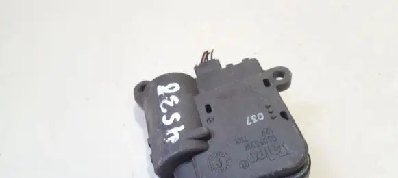 Peugeot Partner Air flap motor/actuator 030553W