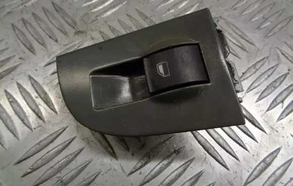 Audi A4 S4 B6 8E 8H Quarter vent window switch 4B0959855A