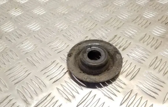 Volkswagen Golf IV Coil spring mount 
