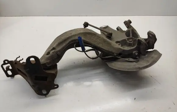 Rear wheel hub spindle/knuckle