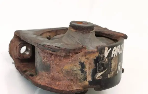 Toyota RAV 4 (XA20) Engine mount bracket 1T5442