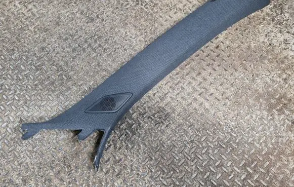 Volvo XC40 (A) pillar trim 32244571 32244572