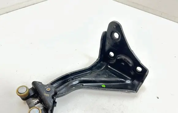Peugeot Expert Sliding door lower roller guide/hinge 
