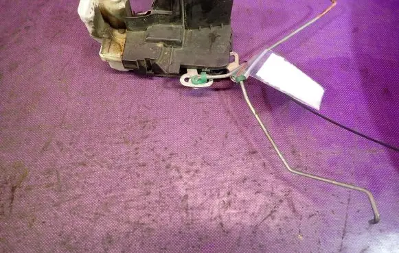 Alfa Romeo 147 Front door lock