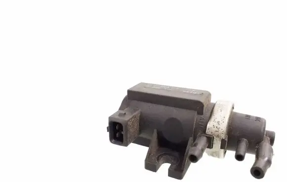 BMW 5 E39 Turbo solenoid valve 2246175 72190323