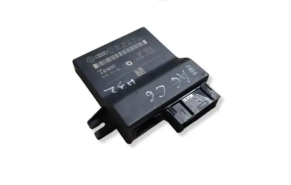 Audi A6 S6 C6 4F Gateway control module 4F0907468D
