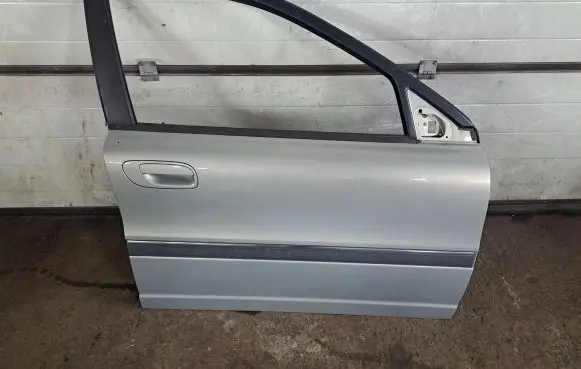 Volvo S80 Front door