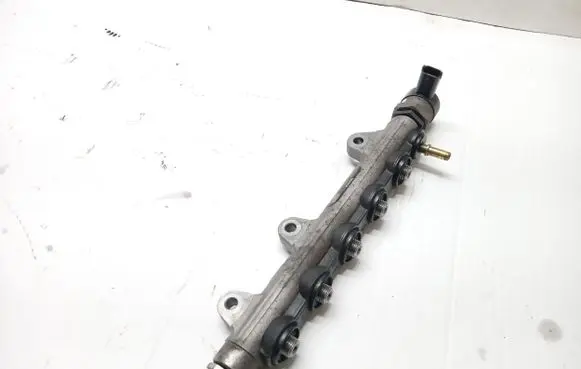Renault Scenic II - Grand scenic II Fuel main line pipe 8200661279-A