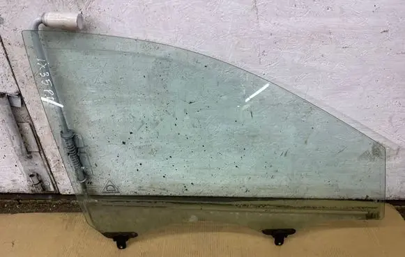 Hyundai ix35 Front door window glass four-door