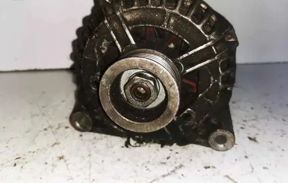 Citroen Berlingo Generator/alternator 0124615002