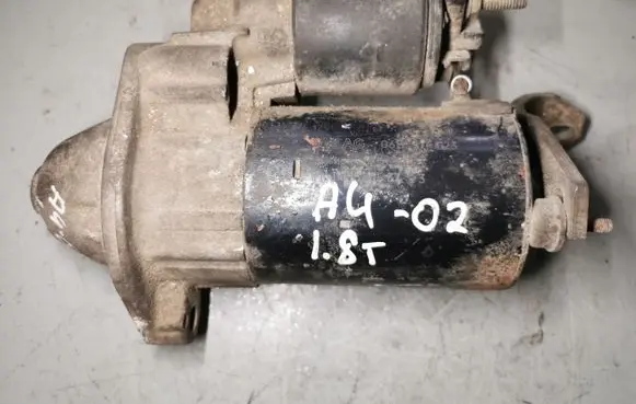 Audi A4 S4 B6 8E 8H Starter motor 06B911023