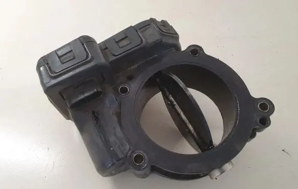 Mercedes-Benz C W204 Throttle valve A6510900470