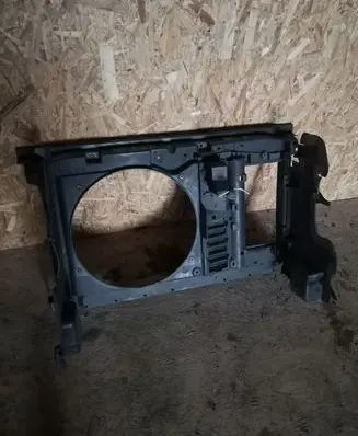 Citroen C4 I Picasso Radiator support slam panel