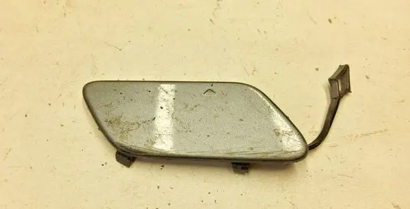 Mercedes-Benz B W245 Front tow hook cap/cover A1698851522